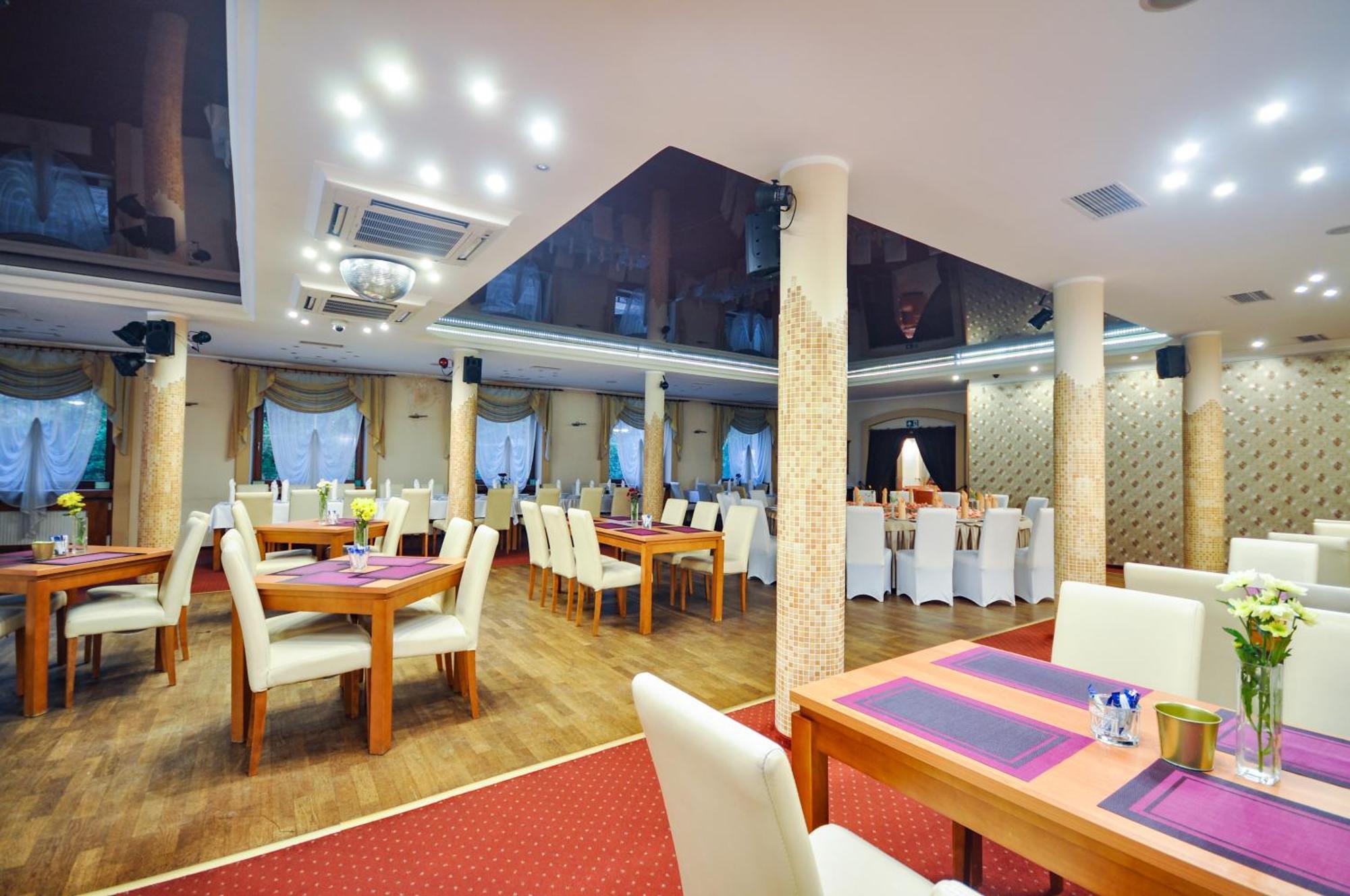 Hotel Trzy Swiaty Spa & Wellness Rajska Wyspa Гливице Экстерьер фото