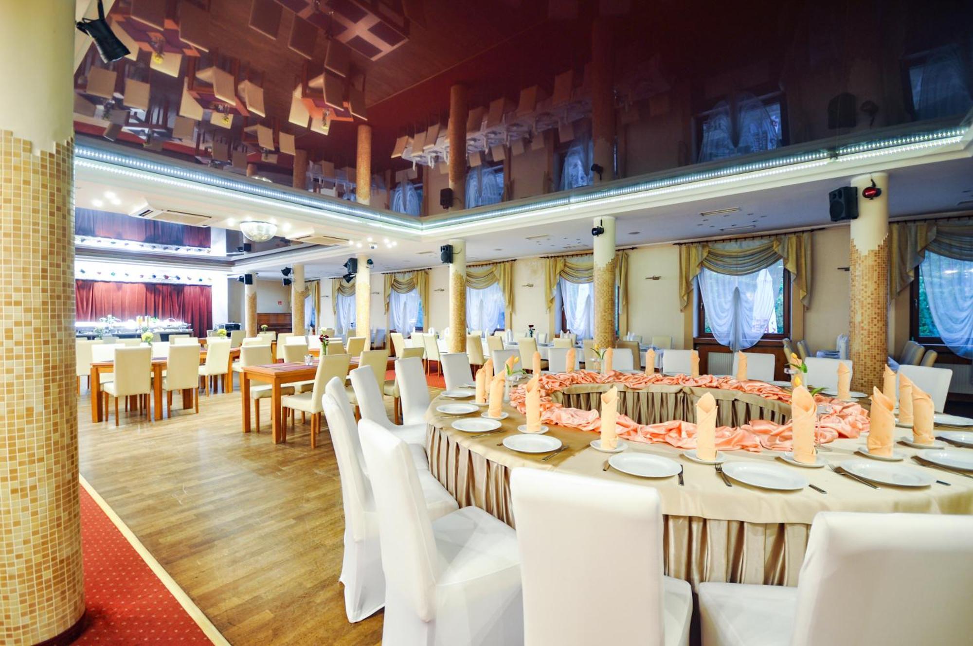 Hotel Trzy Swiaty Spa & Wellness Rajska Wyspa Гливице Экстерьер фото