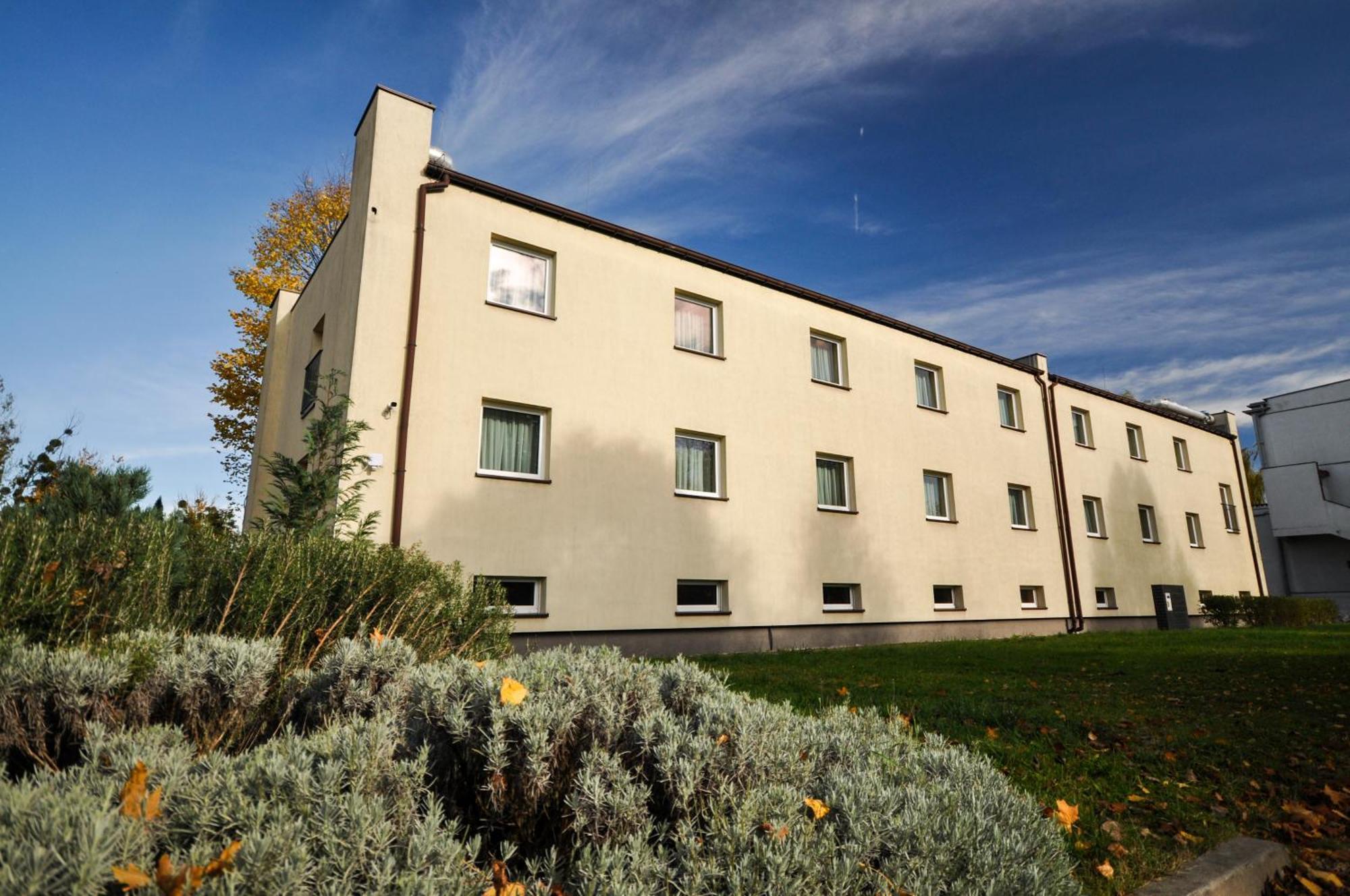 Hotel Trzy Swiaty Spa & Wellness Rajska Wyspa Гливице Экстерьер фото